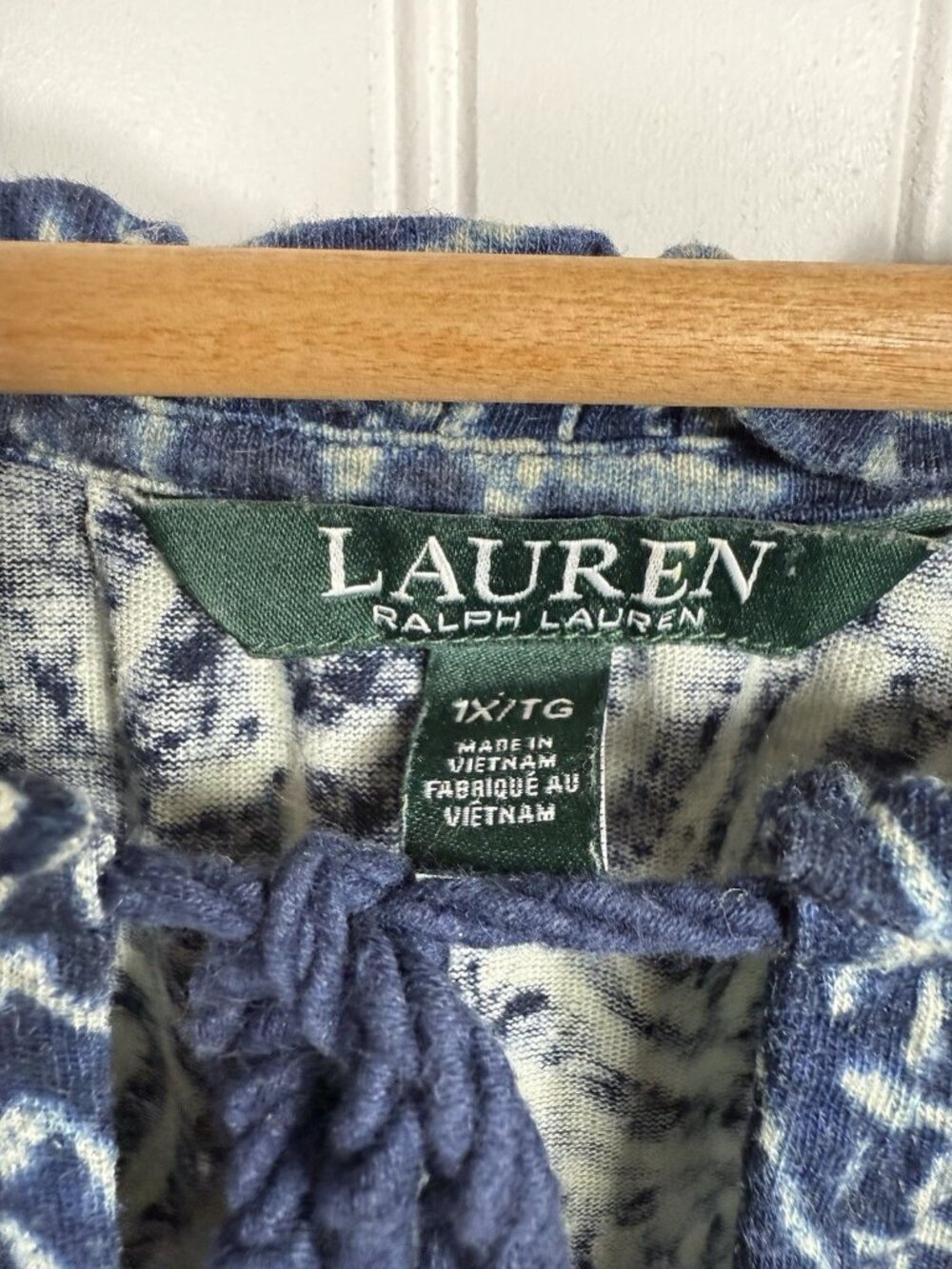 Lauren Ralph Lauren Linen Blend Tie Neck Flutter Sleeve Top Sz 1X Blue White - Picture 4 of 7